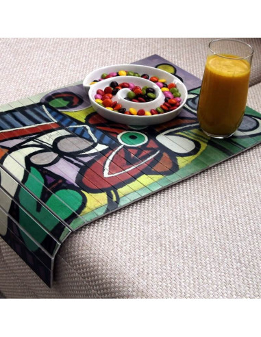 If you like Pablo Picasso works, you must see this sofa table.
