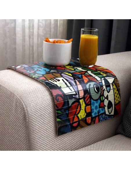 Colorful and decorative tray models that you can use on the sofa
