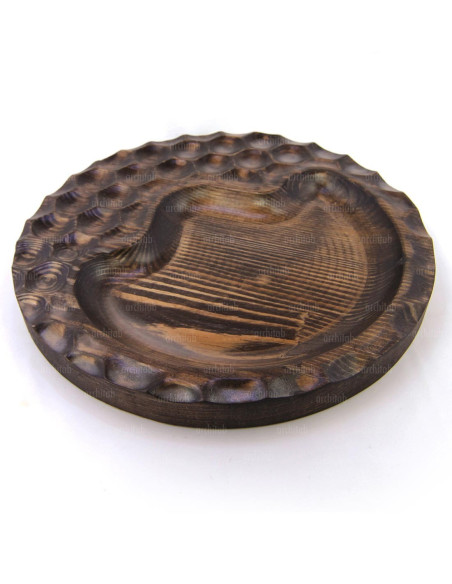 Geometric Pattern Carved Wooden Decorative Plate / Architab Workshop