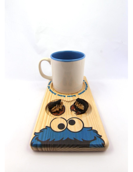 Cookie Monster themed wooden coffee plate. Wooden presentations are here.