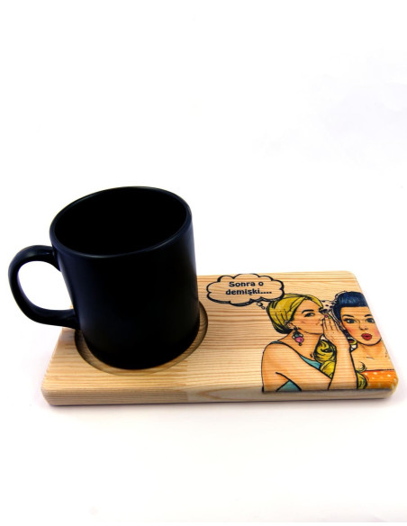 Me drinking coffee with my best friend! Gossip girls wooden presentation.