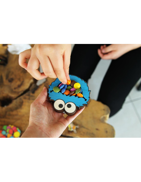 The natural wooden candy plate in the shape of Cookie Monster is so cute! Click