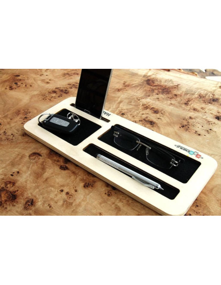 Tidy up everyday life with the desktop wood organizer for offices
