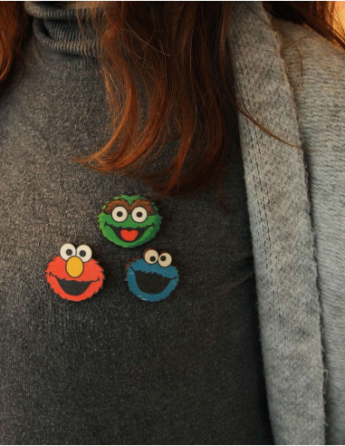 susam sokağı temalı broşlar