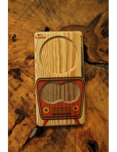 Do you like nostalgic wooden radio? You need to see this product! Architab