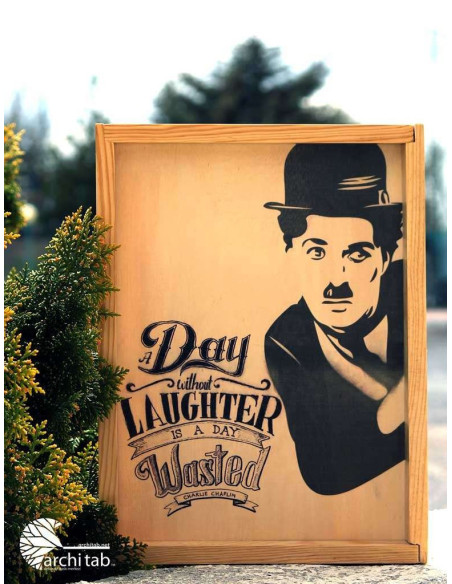 Charlie Chaplin The Kid temalı ahşap dekoratif tepsi