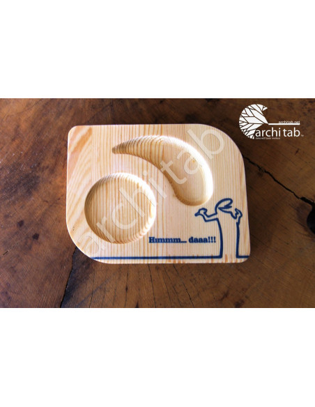 Mr. Curious themed retro wooden tea presentation - Architab.Net