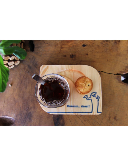 Mr. Curious themed retro wooden tea presentation - Architab.Net