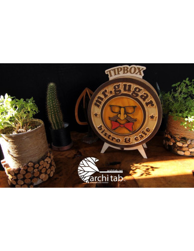 Doğal ahşap logoya özel bahşiş kutusu