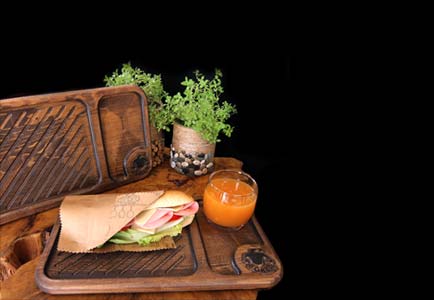 fastfood presentation wooden tray