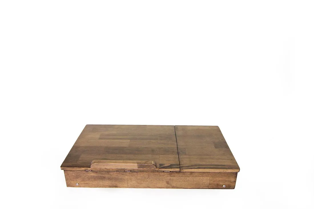 Temayuz wooden work desk stop-motion setup animation